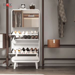 خزانة أحذية كبيرة مع مرآة