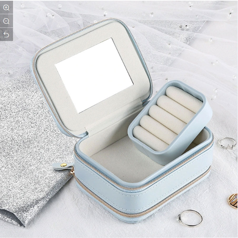 Zippered jewelry boxe with mirror