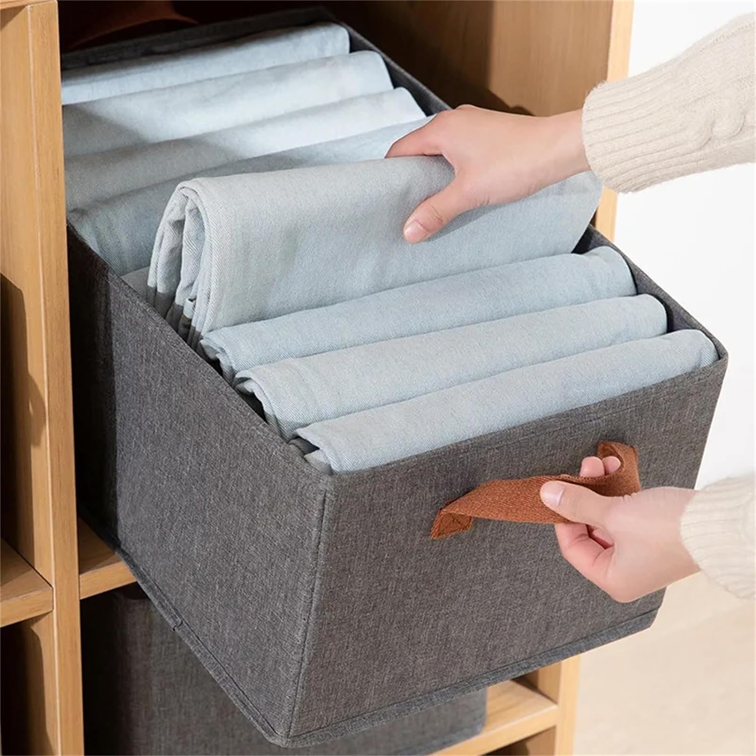 Foldable storage boxes with metal frames