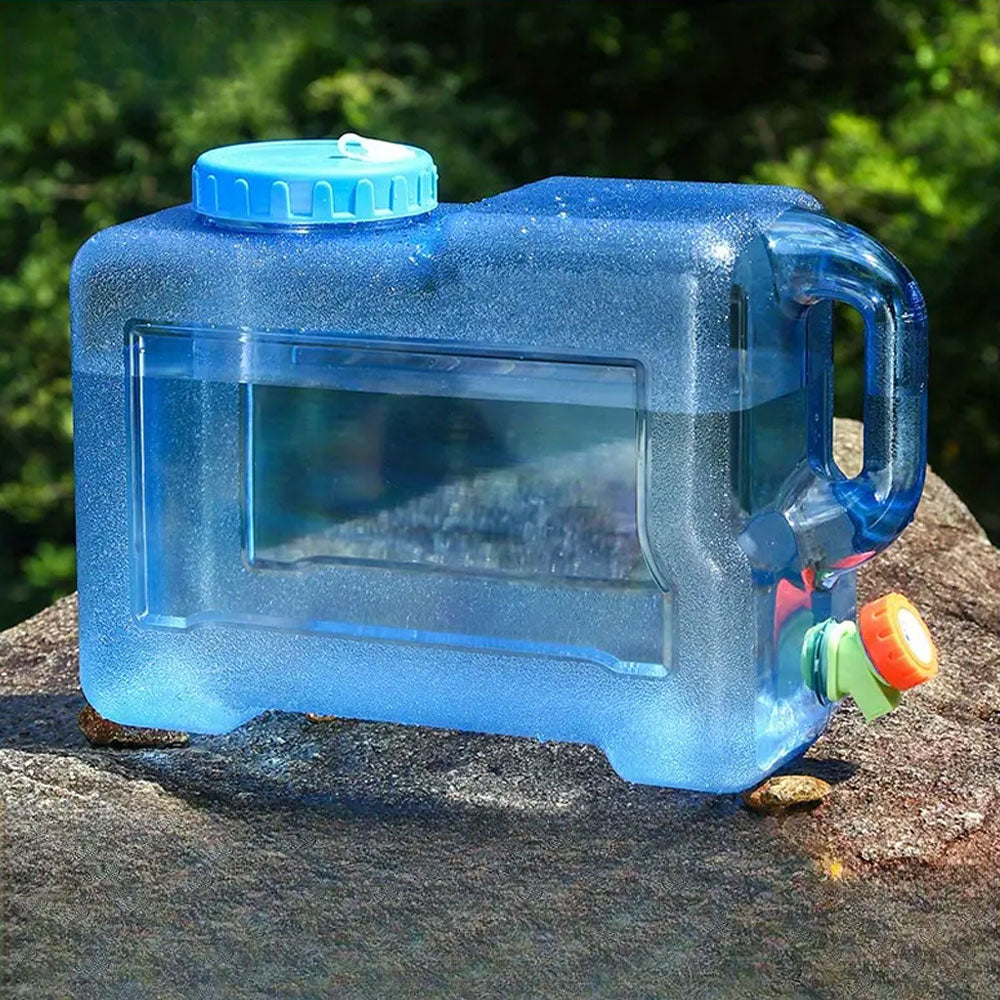 Portable water container with tap /22L