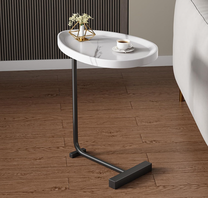 طاولة جانبية على شكل حرف C